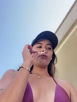 Emilia Bakerr online show from 01/18/25, 04:21