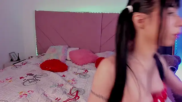 Snapshot of Marily_Daniela_ chatting on 10/26/25, 04:07 Marily Daniela online show from 10/26/25, 04:07