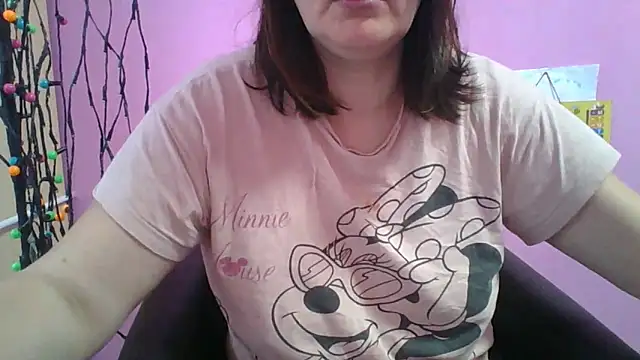 Snapshot of Lucinka1 chatting on 03/13/25, 06:48 Lucinka1 online show from 03/13/25, 06:48