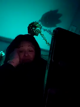 sweetkitty111 online show from 10/27/25, 06:50