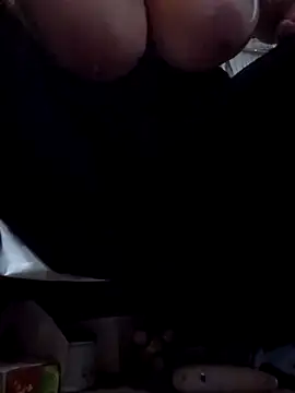 sweetkitty111 online show from 01/12/26, 10:59