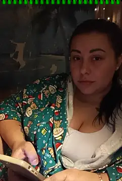 DaisyStreet online show from 12/22/24, 05:32