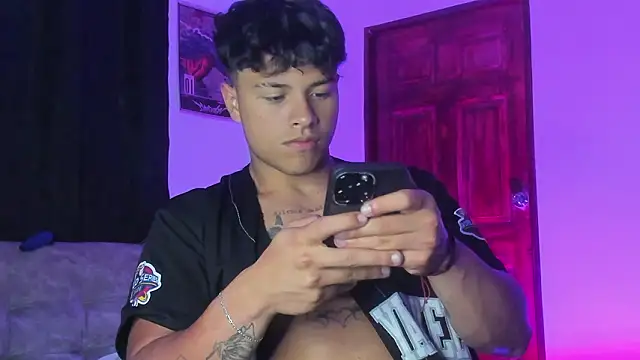 Dominic Biker   online show from 03/20/26, 05:01