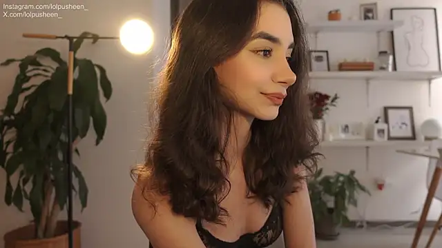 Snapshot of JulietteDee chatting on 02/06/26, 09:29 JulietteDee online show from 02/06/26, 09:29