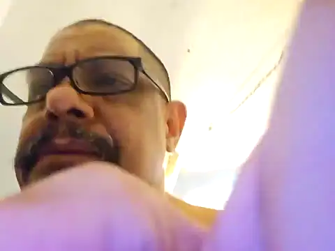 Snapshot of anyway2cum chatting on 01/15/25, 07:44 anyway2cum online show from 01/15/25, 07:44