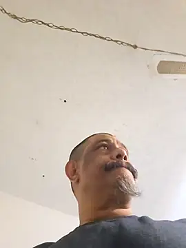 Snapshot of anyway2cum chatting on 01/18/25, 04:42 anyway2cum online show from 01/18/25, 04:42