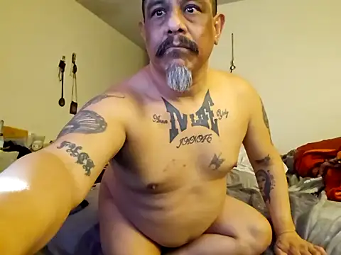 Snapshot of anyway2cum chatting on 01/18/25, 10:49 anyway2cum online show from 01/18/25, 10:49