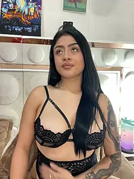 lucianaroy online show from 02/05/25, 03:34