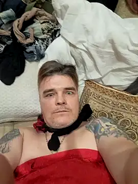 Snapshot of DjiniCD chatting on 01/14/25, 10:34 DjiniCD online show from 01/14/25, 10:34