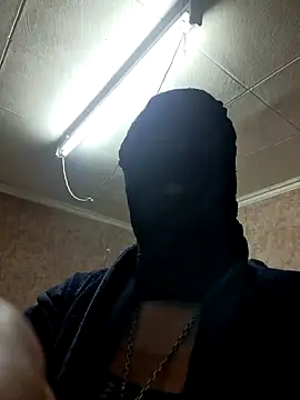 Snapshot of DjiniCD chatting on 09/12/25, 09:37 DjiniCD online show from 09/12/25, 09:37