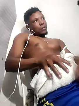 hugo3918  online show from 02/09/26, 02:04