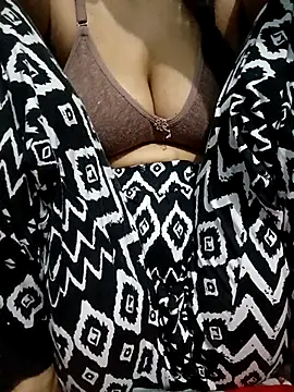 Snapshot of jenny4you chatting on 03/21/25, 05:11 jenny4you online show from 03/21/25, 05:11