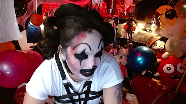 Snapshot of kureiji_hentaii chatting on 10/18/25, 08:31 kureiji hentaii online show from 10/18/25, 08:31