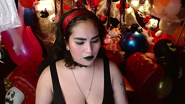 Snapshot of kureiji_hentaii chatting on 10/21/25, 10:21 kureiji hentaii online show from 10/21/25, 10:21