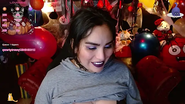 Snapshot of kureiji_hentaii chatting on 10/30/25, 12:01 kureiji hentaii online show from 10/30/25, 12:01