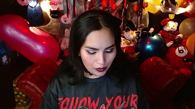 Snapshot of kureiji_hentaii chatting on 11/02/25, 12:24 kureiji hentaii online show from 11/02/25, 12:24