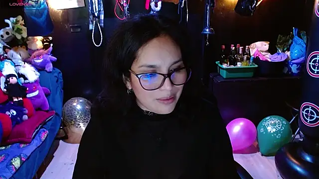 Snapshot of kureiji_hentaii chatting on 03/10/26, 03:00 kureiji hentaii online show from 03/10/26, 03:00