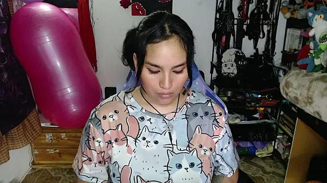 Snapshot of kureiji_hentaii chatting on 07/17/26, 05:47 kureiji hentaii online show from 07/17/26, 05:47