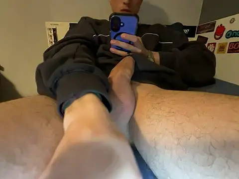 Snapshot of M1LL10N chatting on 04/07/26, 11:37 M1LL10N online show from 04/07/26, 11:37