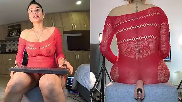 Snapshot of Alondra_fetish chatting on 01/19/25, 01:21 Alondra fetish online show from 01/19/25, 01:21