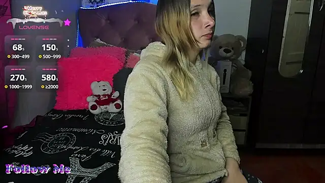 Snapshot of Tiffany_bunny2023 chatting on 11/22/25, 02:10 Tiffany bunny2023 online show from 11/22/25, 02:10