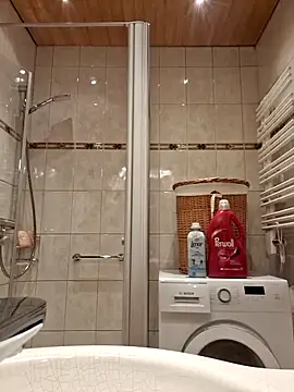 Snapshot of Elfucker77 chatting on 09/16/25, 04:46 Elfucker77 online show from 09/16/25, 04:46