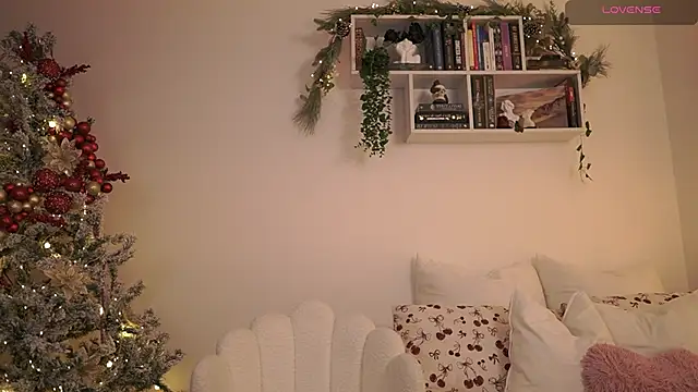 EmilyxRose - online show from 12/16/24, 07:32