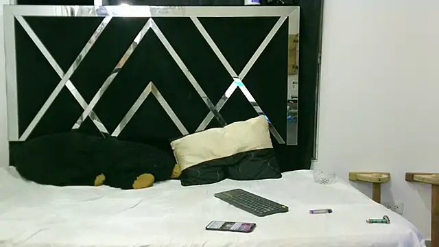 jessi aston online show from 01/05/25, 11:22