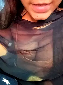 Snapshot of Gulabo-jaan chatting on 11/27/25, 07:16 Gulabo-jaan online show from 11/27/25, 07:16