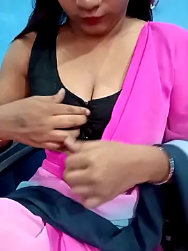 Snapshot of Gulabo-jaan chatting on 04/12/26, 05:07 Gulabo-jaan online show from 04/12/26, 05:07