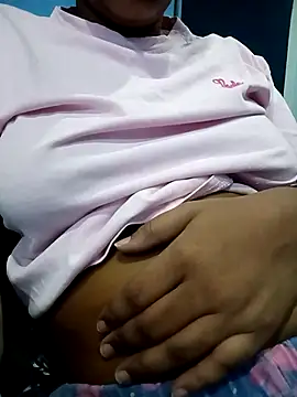 Snapshot of Gulabo-jaan chatting on 04/17/26, 05:32 Gulabo-jaan online show from 04/17/26, 05:32