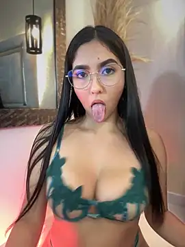 MarianaBenz online show from 03/21/25, 03:33