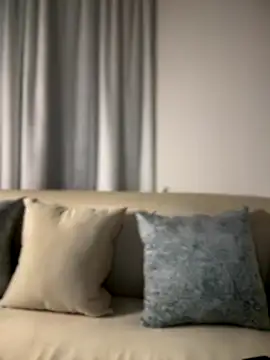 MarianaBenz online show from 10/25/25, 11:32