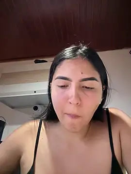 Snapshot of MarianaBenz chatting on 02/12/26, 11:55 MarianaBenz online show from 02/12/26, 11:55