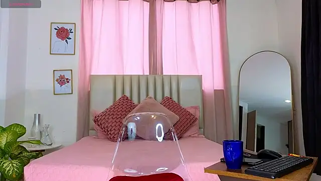 KristennBlue online show from 01/07/25, 09:57