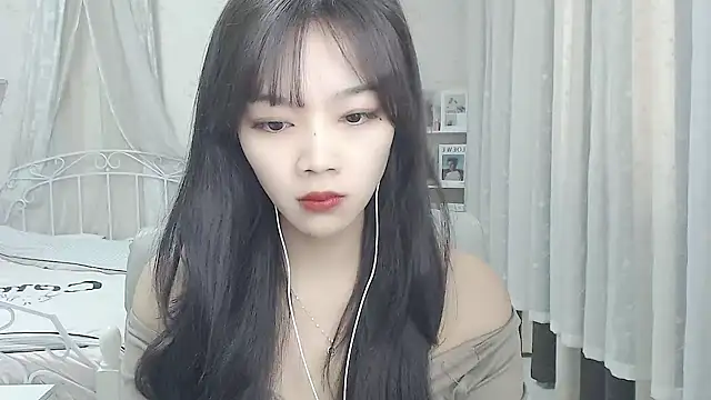 Snapshot of Jenny-Z chatting on 01/09/26, 02:14 Jenny-Z online show from 01/09/26, 02:14