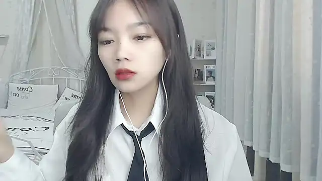 Snapshot of Jenny-Z chatting on 01/14/26, 02:06 Jenny-Z online show from 01/14/26, 02:06