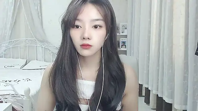 Snapshot of Jenny-Z chatting on 04/23/26, 01:51 Jenny-Z online show from 04/23/26, 01:51