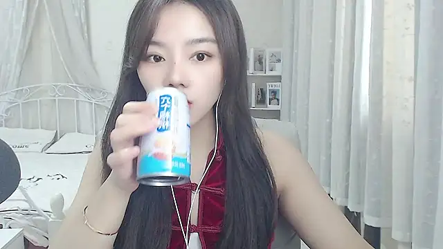 Snapshot of Jenny-Z chatting on 04/26/26, 01:58 Jenny-Z online show from 04/26/26, 01:58