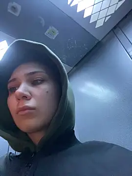 QuitieLia online show from 01/14/25, 08:20