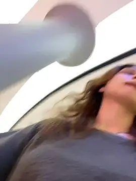 QuitieLia online show from 02/01/26, 08:24