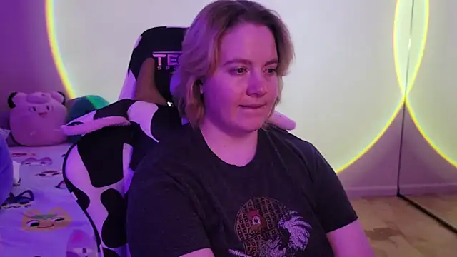 Snapshot of InternetFairy_XO chatting on 01/29/25, 10:37 InternetFairy XO online show from 01/29/25, 10:37