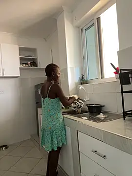 petiteebony 81 online show from 02/16/26, 08:54