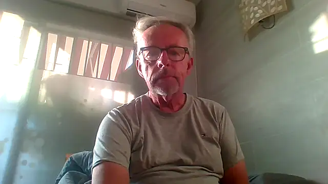 tuggy59 online show from 11/11/25, 07:30