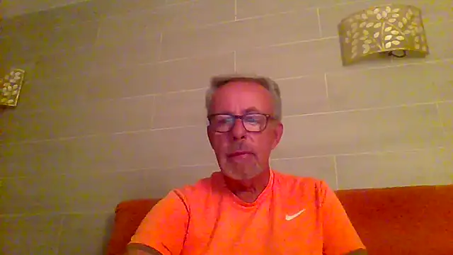 tuggy59 online show from 11/30/25, 05:33