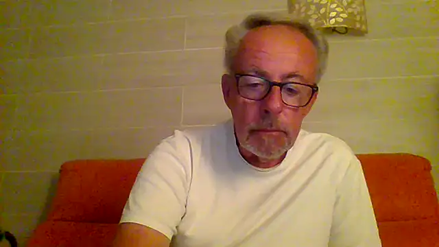 tuggy59 online show from 12/05/25, 02:53