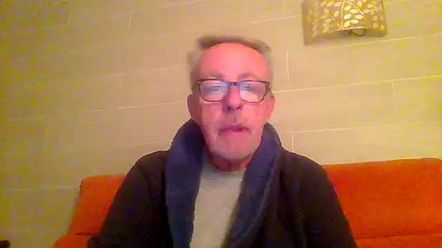 tuggy59 online show from 02/04/26, 05:46