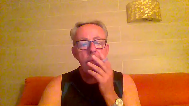 Snapshot of tuggy59 chatting on 07/04/26, 03:56 tuggy59 online show from 07/04/26, 03:56