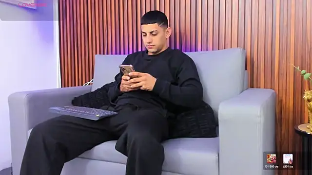 Snapshot of Alex_cute77 chatting on 03/26/26, 12:55 Alex cute77 online show from 03/26/26, 12:55