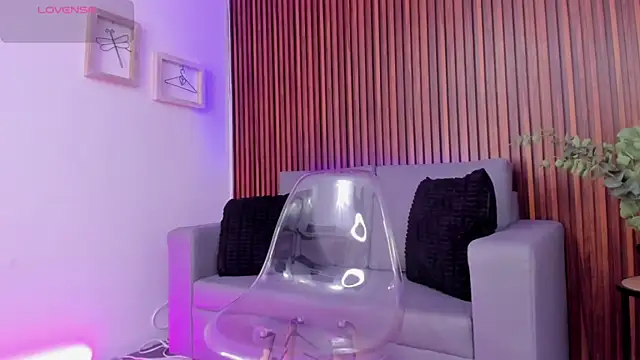 Snapshot of Alex_cute77 chatting on 04/14/26, 12:11 Alex cute77 online show from 04/14/26, 12:11